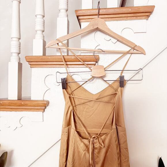 NWT Show Me Your Mumu Godshaw Goddess Gown Gold Satin Maxi Dress Size S Small - Picture 11 of 14